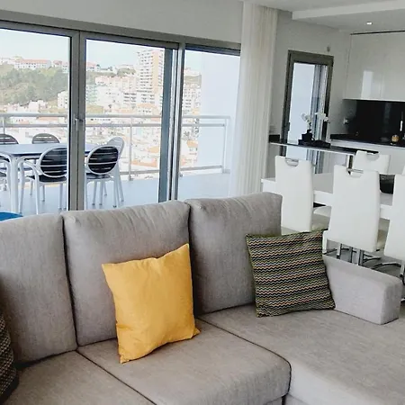 Ap. Views * Nazare